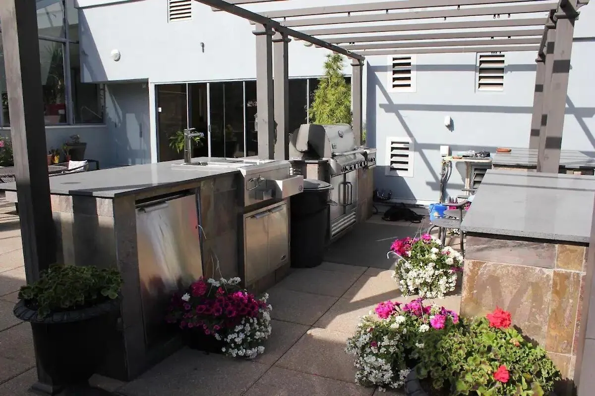 Vacation Home Downtown Vancouver Apartment